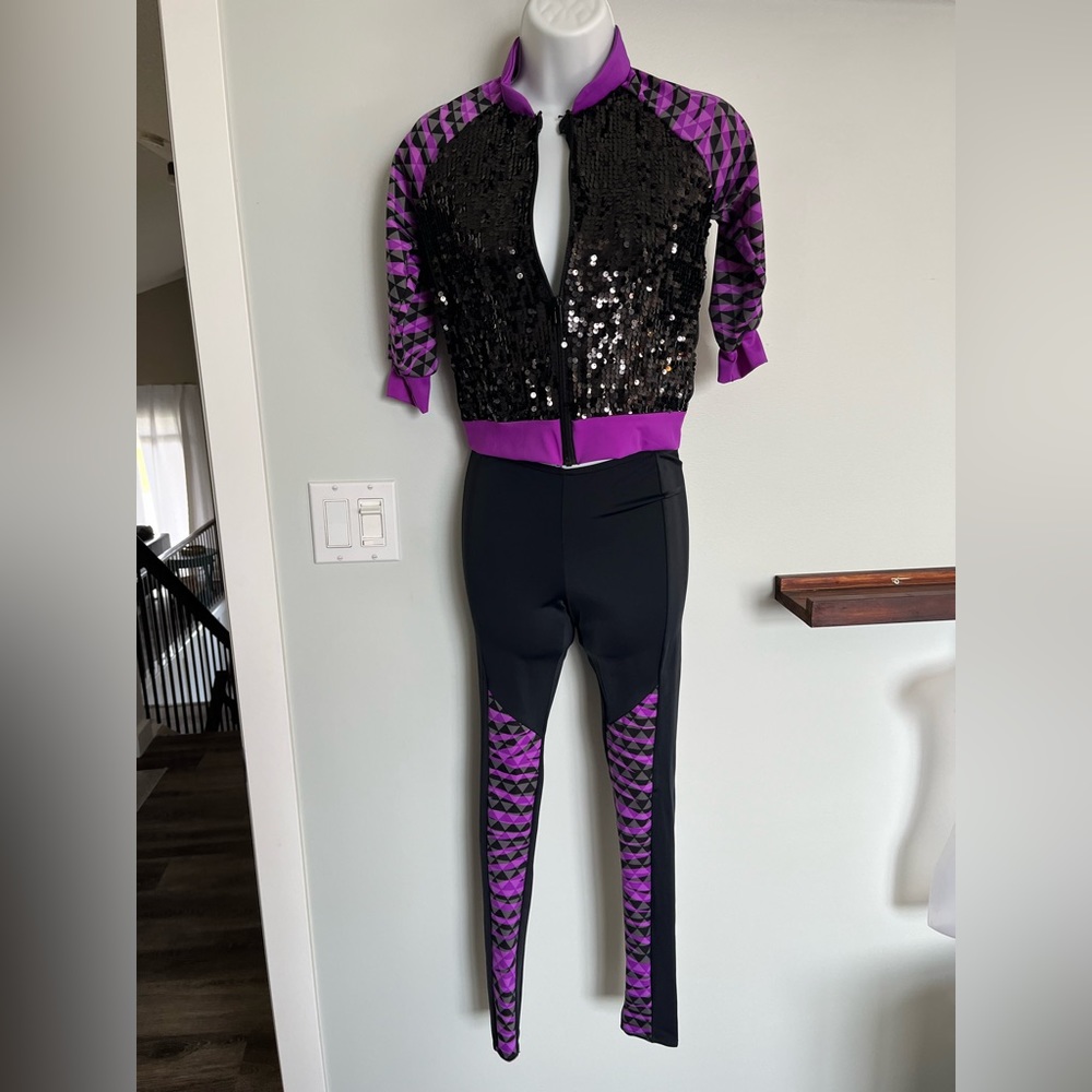 Weissman Hip Hop dance costume